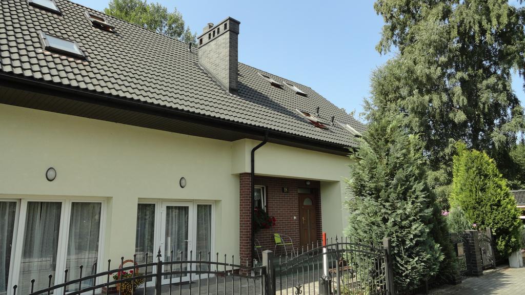 Dom Artusa Ustka Exterior photo
